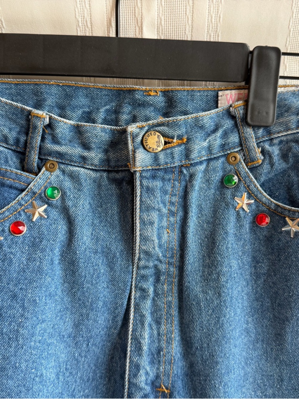 Weathered Blues 100% Cotton Bedazzled Denim Mom Jeans Women’s 11/12 High Waist